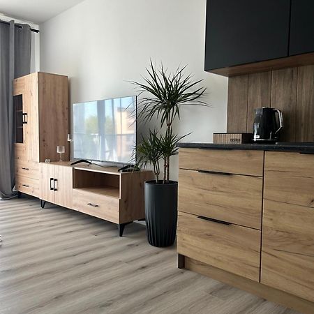 Apartament Akacjowa Apartment Goleniów Екстериор снимка